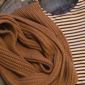 Chunky knit infinity scarf